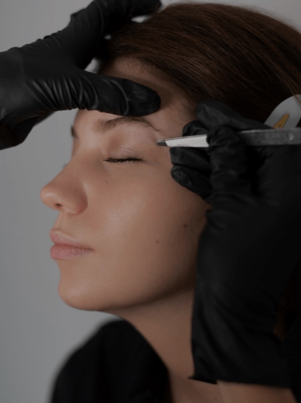 Entdecke perfektes Wimpern- und Augenbrauenstyling für strahlende Augen